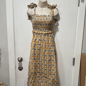 NWT Urban Revivo Floral Yellow and White Women's Dress size small